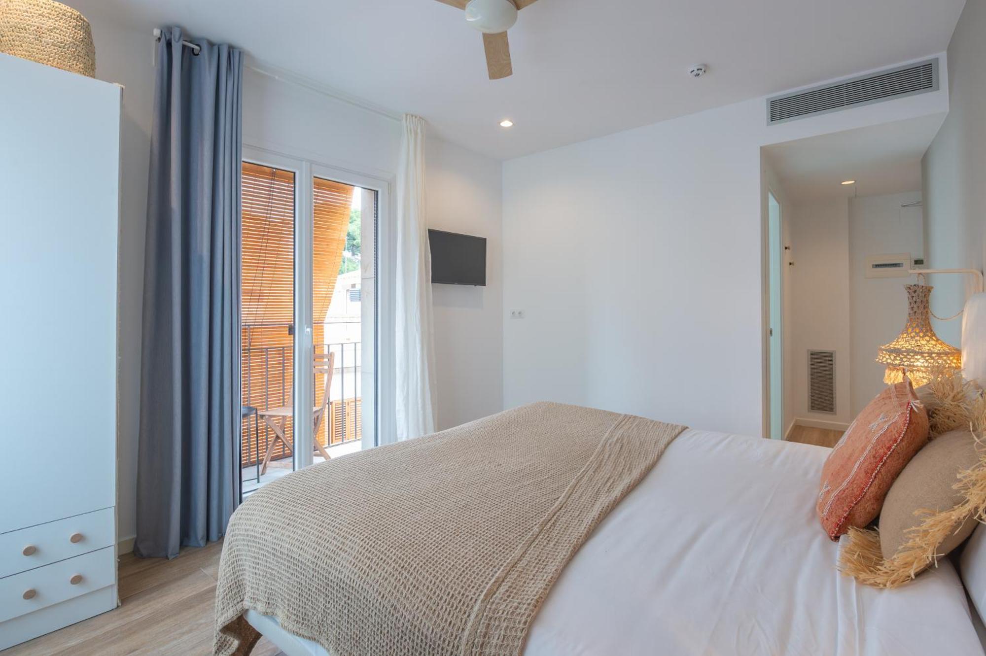 Hostal Boutique Es Portalet 산펠리우데기솔스 객실 사진